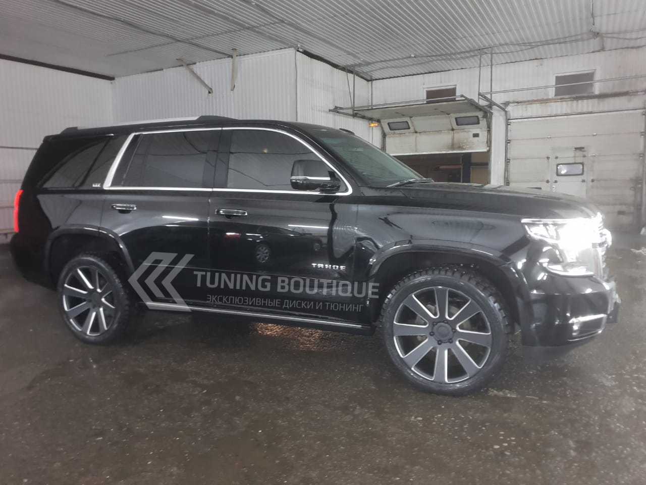 Chevrolet Tahoe на 22" дисках DUB 8-Ball  фото 2
